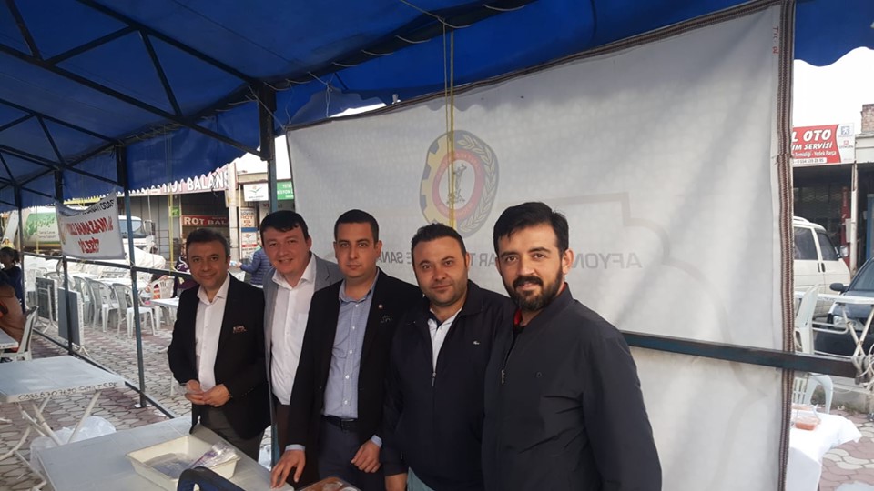 İFTAR ÇADIRI'NDA YEMEK DAĞITIMI SÜRÜYOR