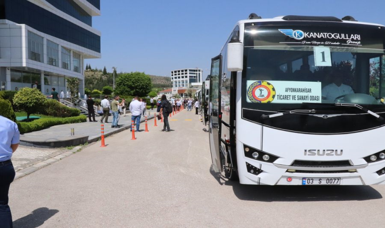 ATSO’NUN HAZIRLADIĞI BÜYÜK TAARRUZ VE BÜYÜK ZAFER’İN 100. YIL ETKİNLİK TAKVİMİ KAPSAMINDA ŞEHİTLİKLER VE KOCATEPE ZİYARET EDİLDİ