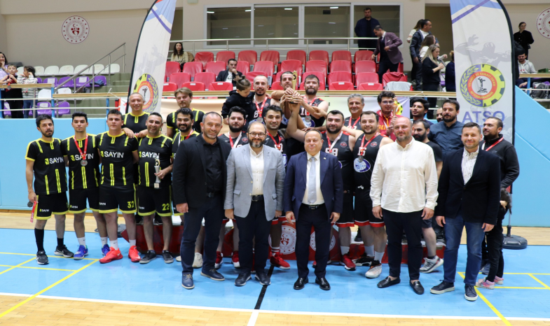 BASKETBOLDA ŞAMPİYON BARO