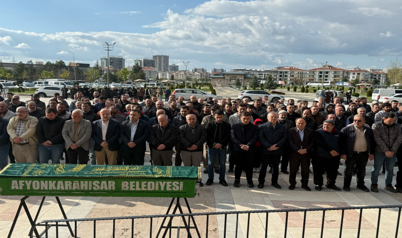CENAZE TÖRENİNE KATILIM