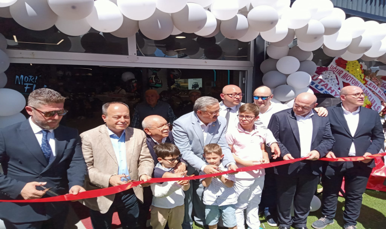HÜSNÜ SERTESER, AFYA MOTORS MAĞAZASININ AÇILIŞINA KATILDI
