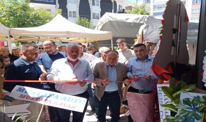 HÜSNÜ SERTESER, AKA SİGORTA’NIN AÇILIŞINA KATILDI