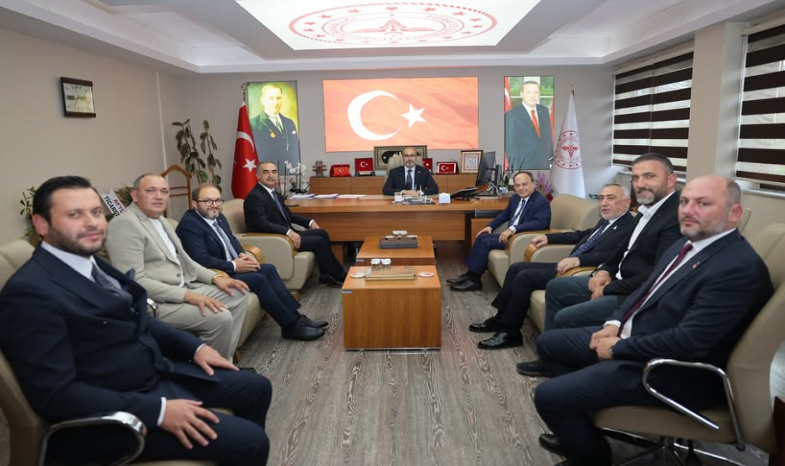 AFYONKARAHİSAR İL SAĞLIK MÜDÜRÜ DR. HAKKI ÖZTÜRK’E HAYIRLI OLSUN ZİYARETİ