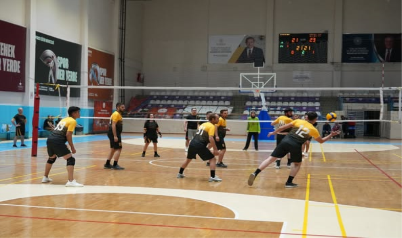 19. ATSO SPOR OYUNLARI VOLEYBOL MÜSABAKALARI BAŞLADI