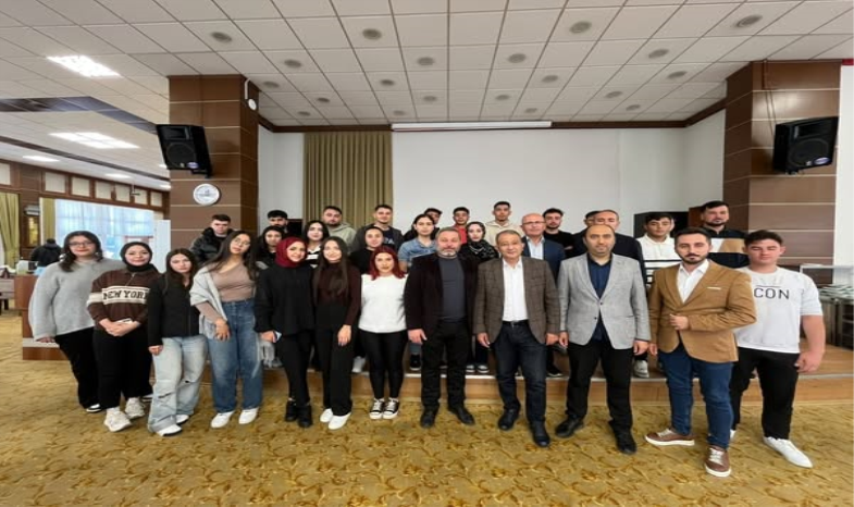 AKÜ BANKACILIK VE SİGORTACILIK ÖĞRENCİLERİ SEKTÖR TEMSİLCİLERİYLE BİR ARAYA GELDİ