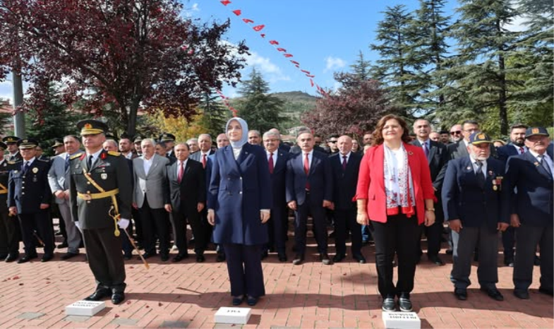 Cumhuriyet Bayramı Çelenk Sunma Töreni