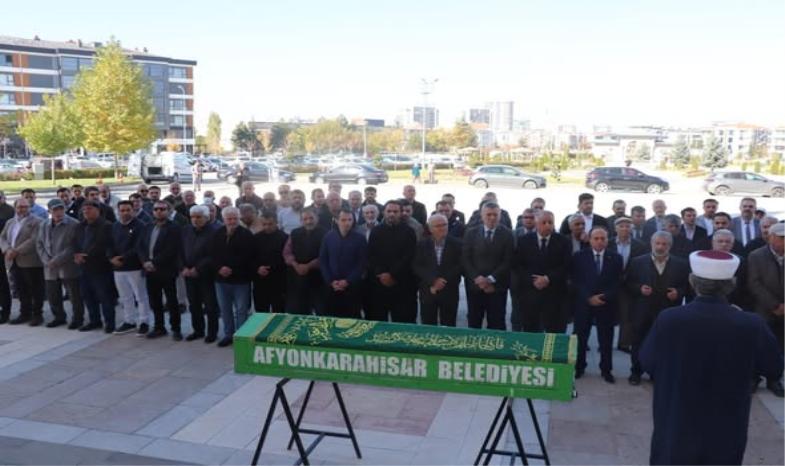 CENAZE TÖRENİNE KATILIM