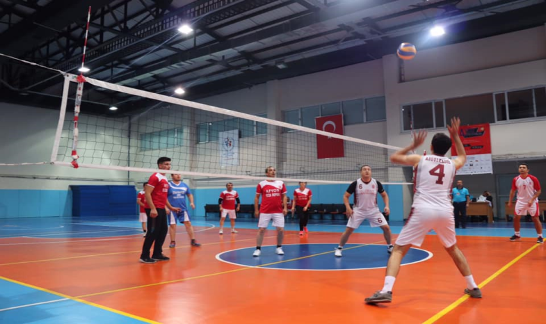 VOLEYBOLDA ŞAMPİYON ZİRAAT BANKASI OLDU