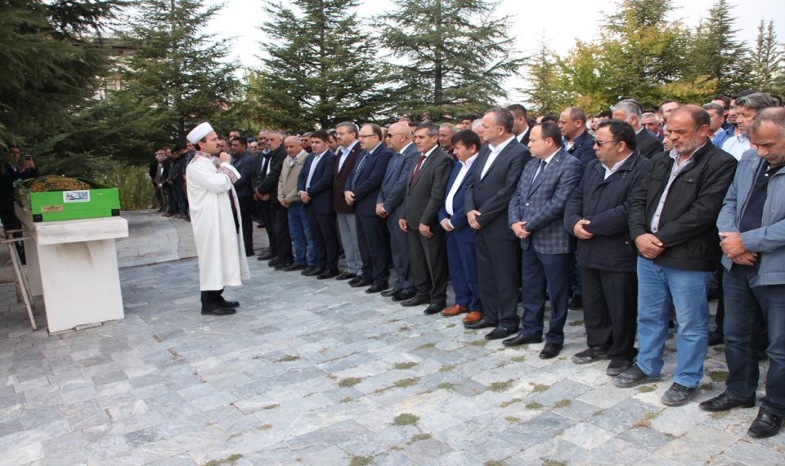 İŞADAMI MEHMET ÖZCAN DUALARLA UĞURLANDI