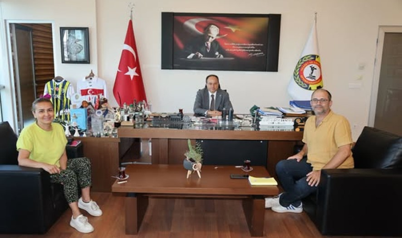 Mutfak kültürü araştırmacısı ve yazarı Ayşe Nilhan Aras ve Prof. Dr. Burak Onaran