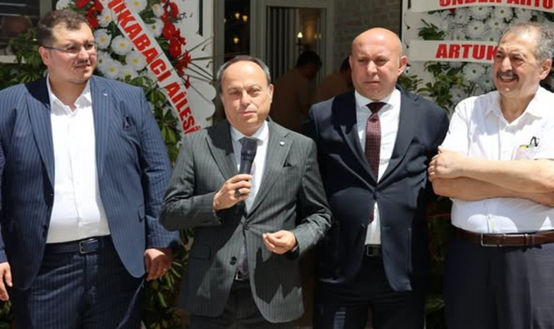 Yönetim Kurulu Başkanımız Hüsnü Serteser, Meclis ve Meslek Komite Üyelerimiz