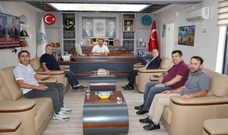 Yönetim Kurulu Başkanımız Hüsnü Serteser, Yönetim Kurulu Sayman Üyemiz Bekir Bayana ve Meclis