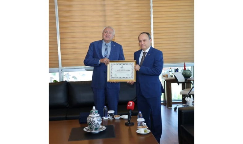 TÜSİAV'DAN BAŞKANIMIZA VEFA BERATI
